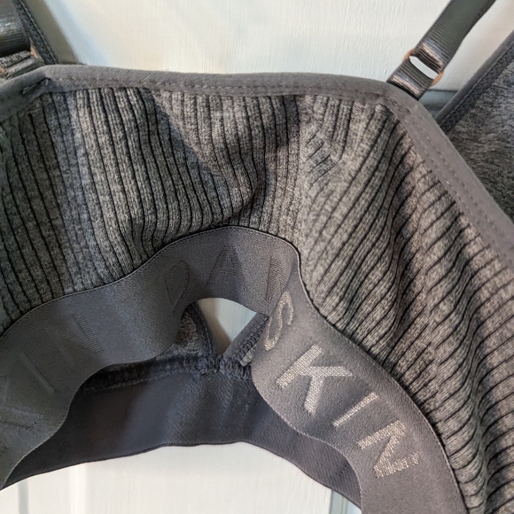 Danskin Bra L- - Picture 7 of 7
